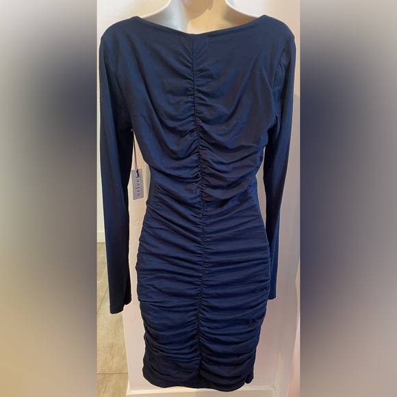 NEW Navy cotton dress with shirred/ruched back & side seams for flattering fit - Picture 2 of 8